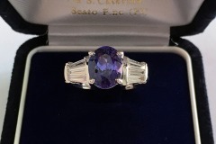 Fascetta in Oro Bianco, con Tanzanite ovale e Diamanti taglio "baguette" laterali