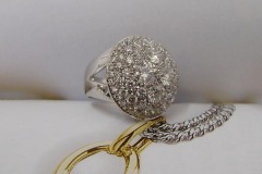 Anello in Oro bianco, Fascia con pavé di Brillanti