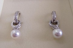 Orecchini in Oro bianco con pendenti e Perle Giapponesi